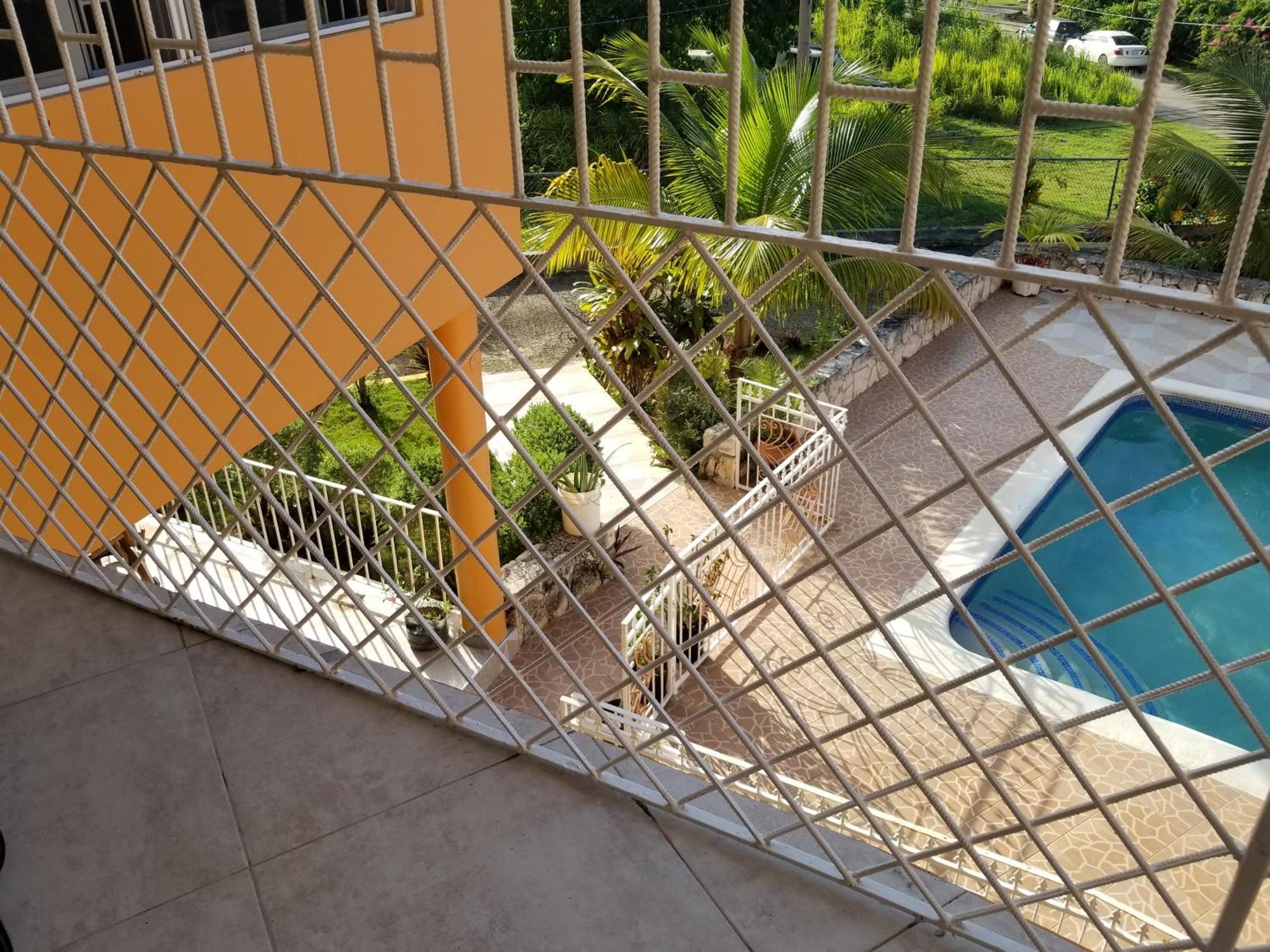 Chaudhry Garden One Guest house