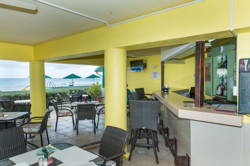 Country Club Mangowalk Townhouse Hotel 3*