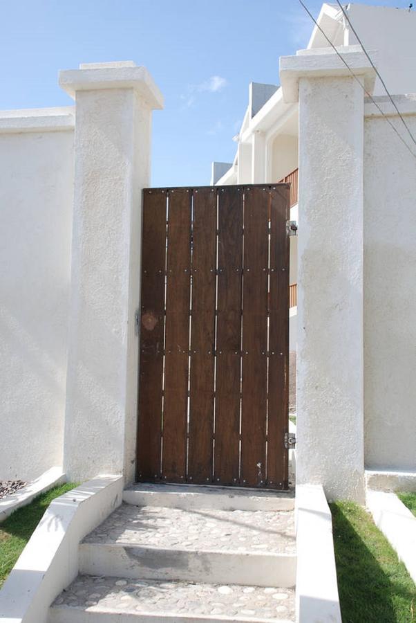Luxury 2br Facing W/pool #4 Casa de férias Montego Bay