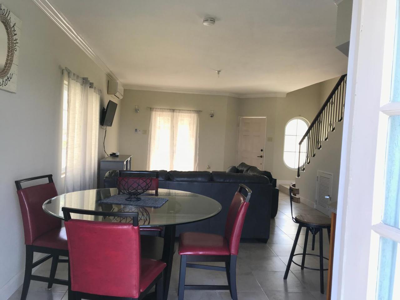 2 Bedrooms Panoramic Seaview With Pool * Montego Bay