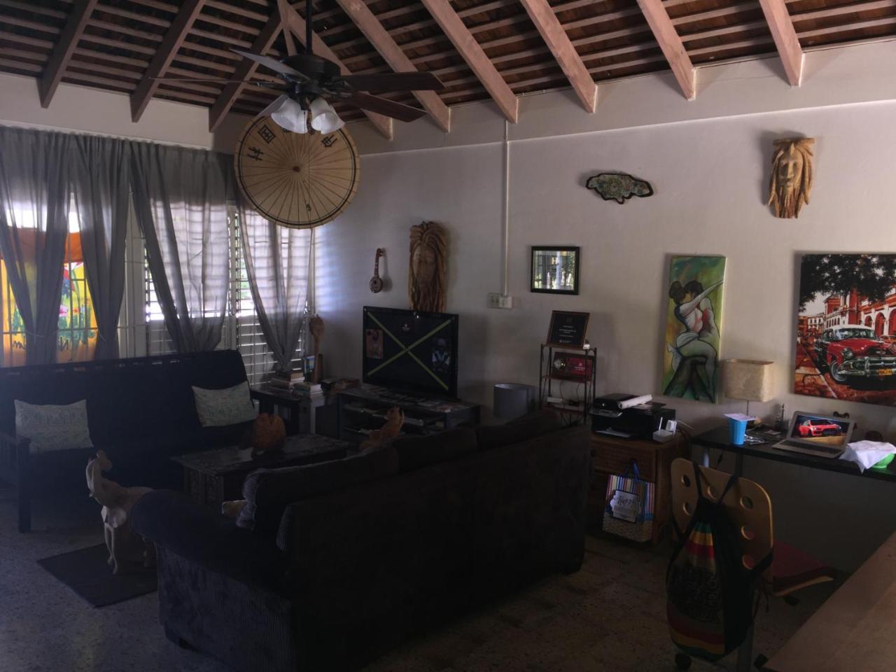 Albergue Five Gables *