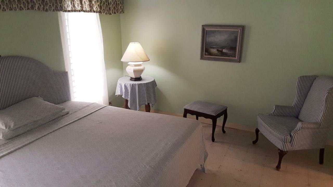 Your Private Getaway On The Hill 3* Montego Bay