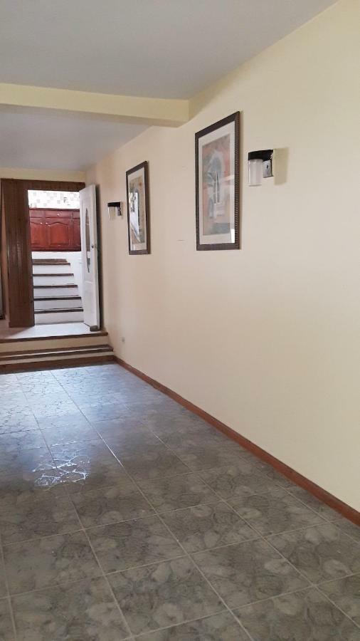 Acomodação com café da manhã  Your Private Getaway On The Hill 3*
