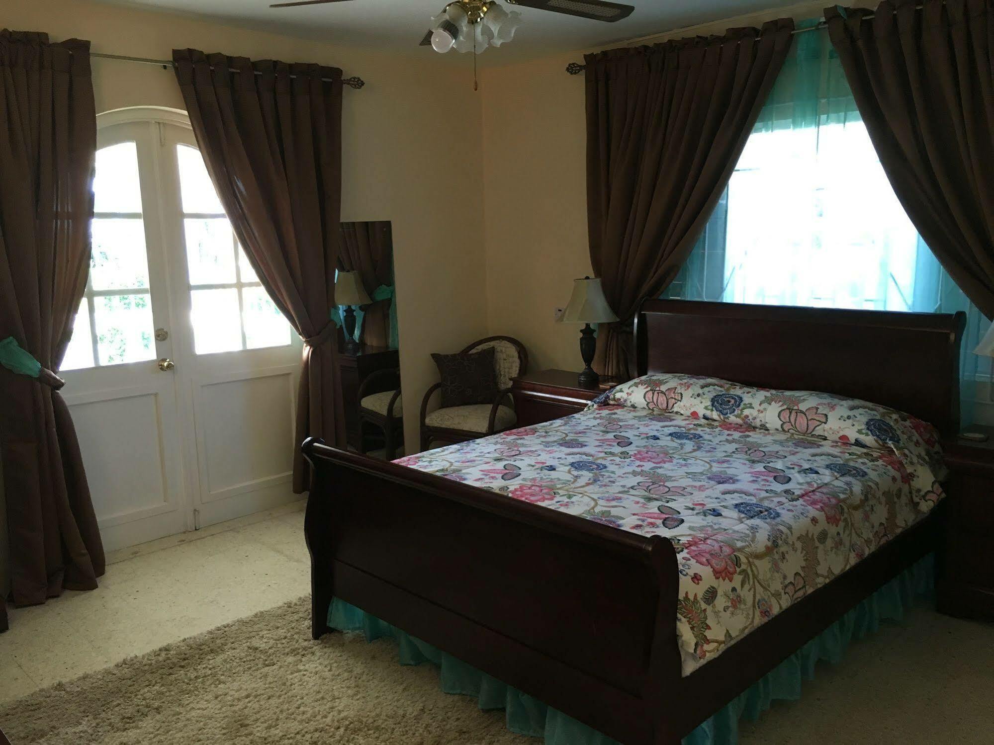 Hotel Jamaica Rose Montego Bay