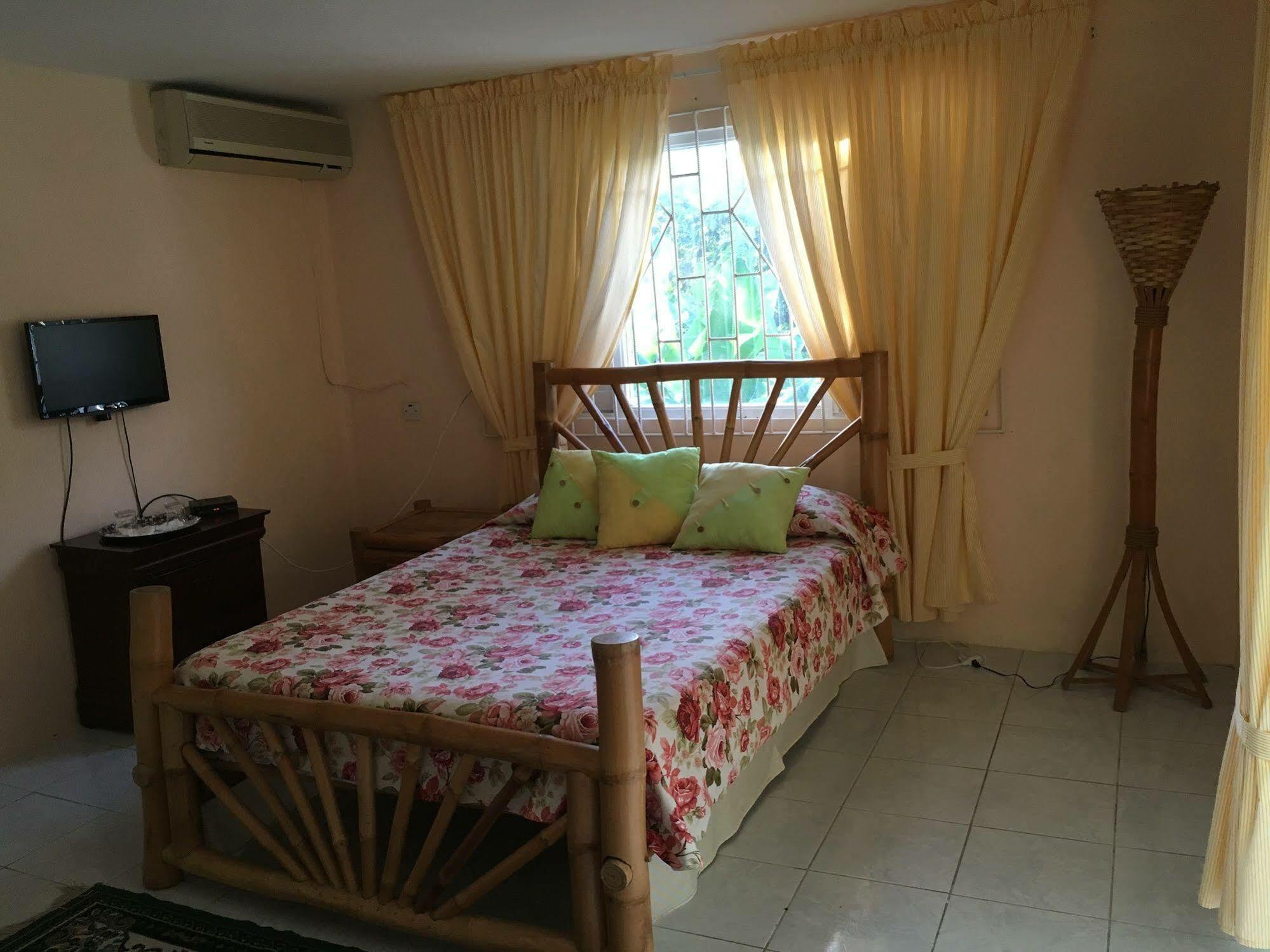 Jamaica Rose Hotel Montego Bay