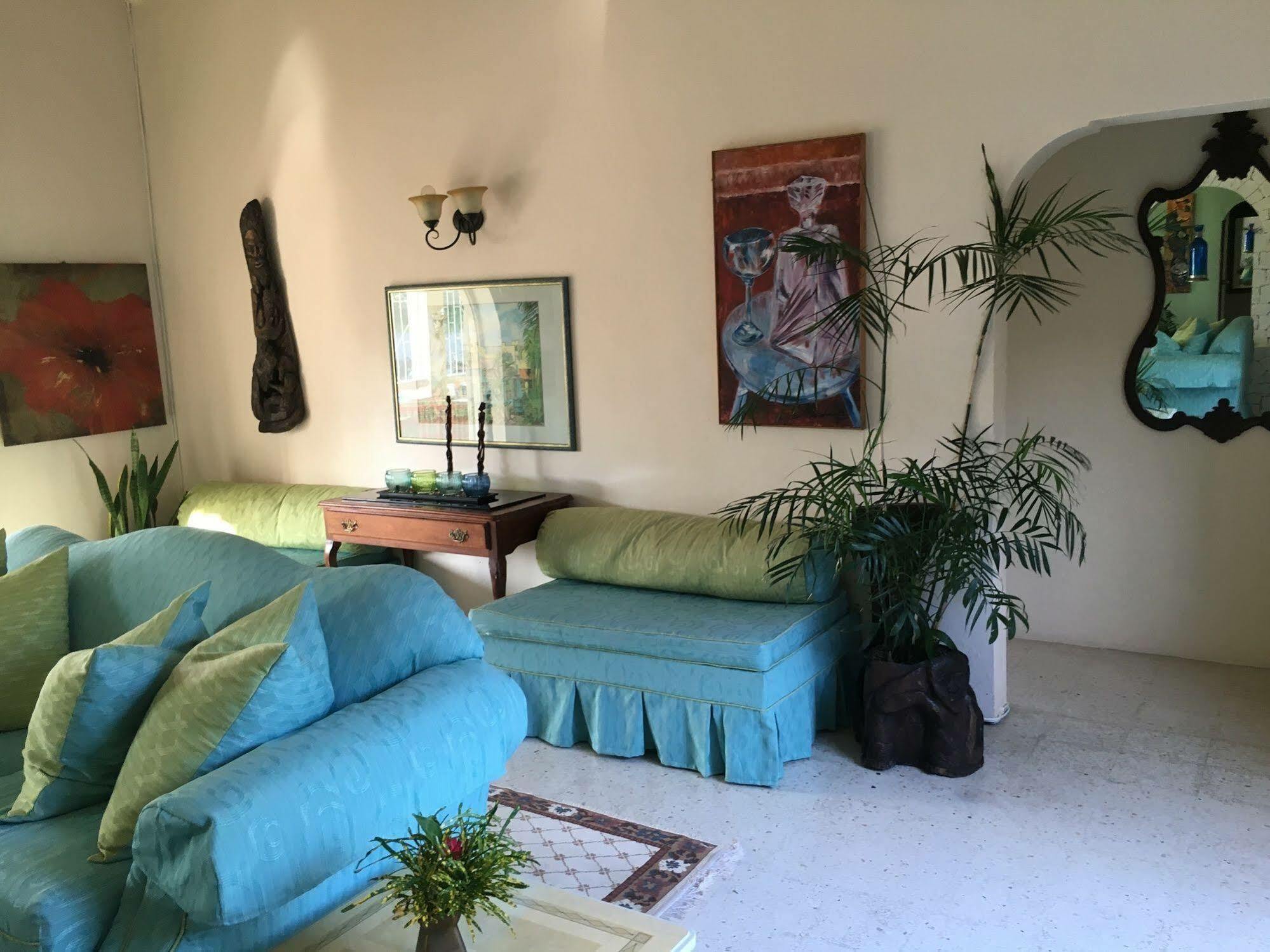 Jamaica Rose Hotel 3*