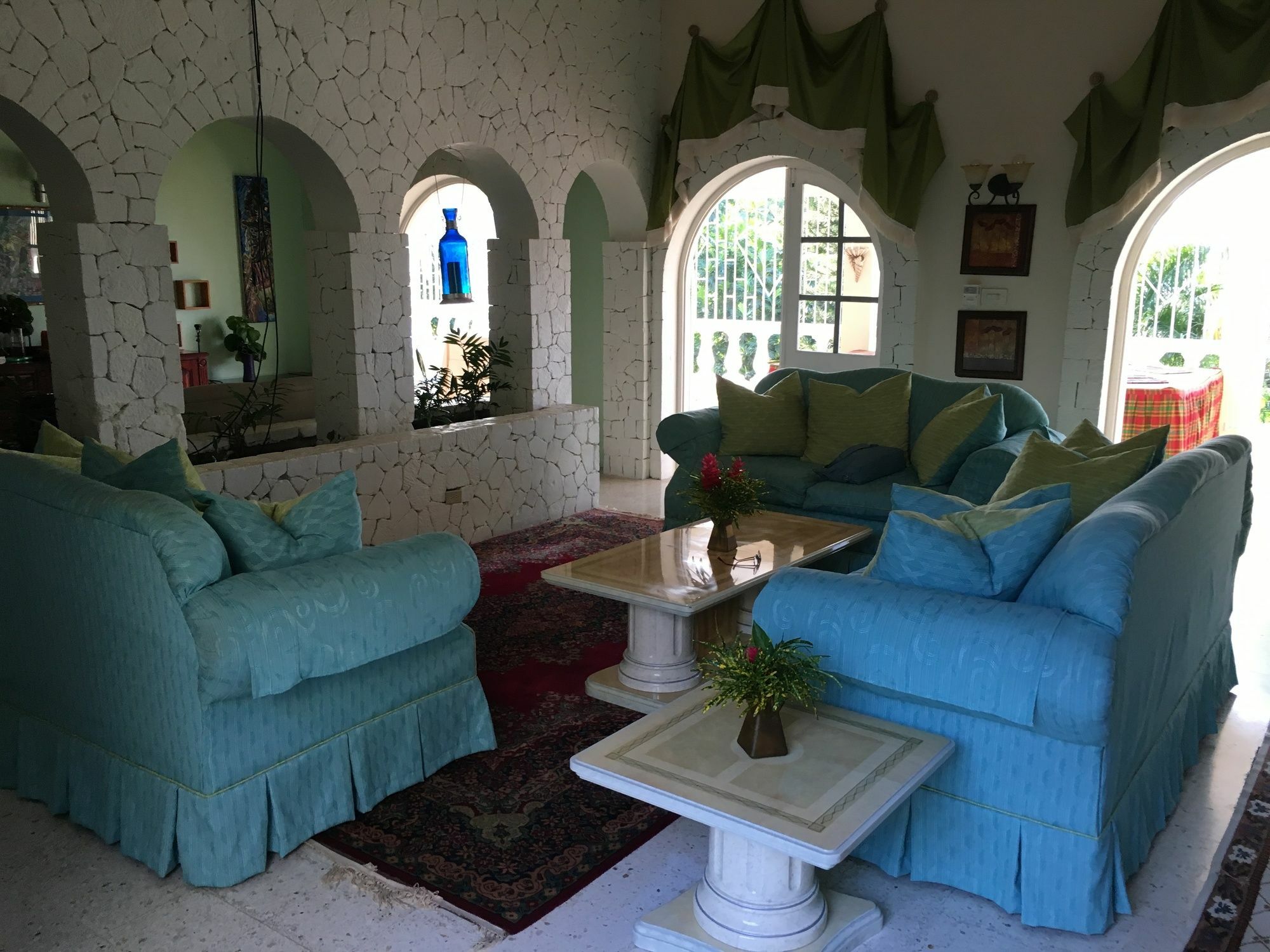 Jamaica Rose Hotel