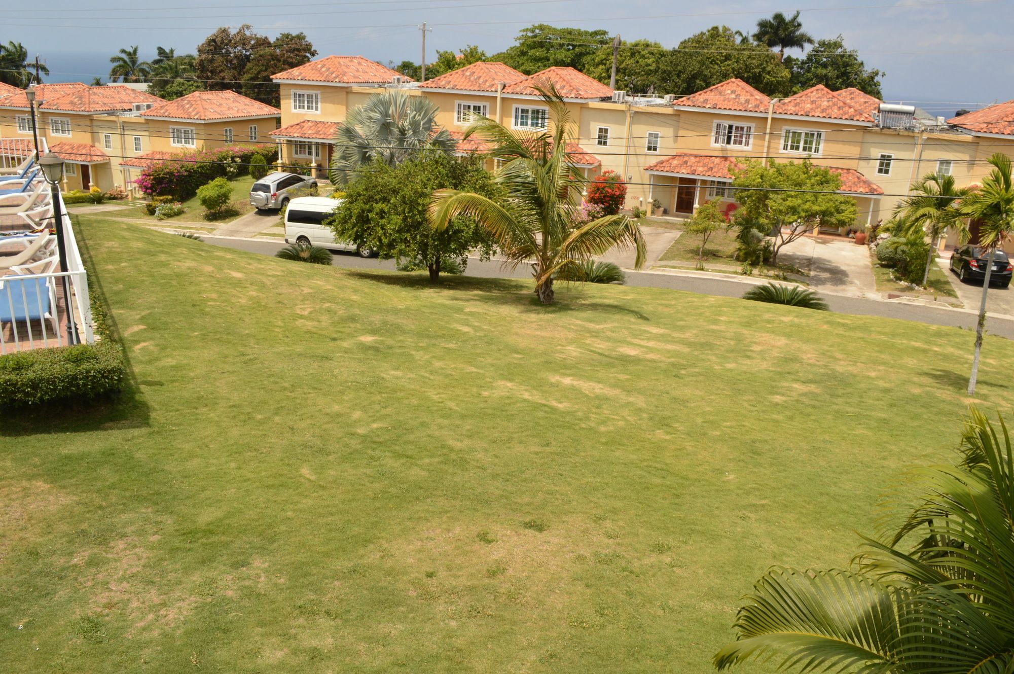 Country Club Mangowalk Townhouse Hotel 3*