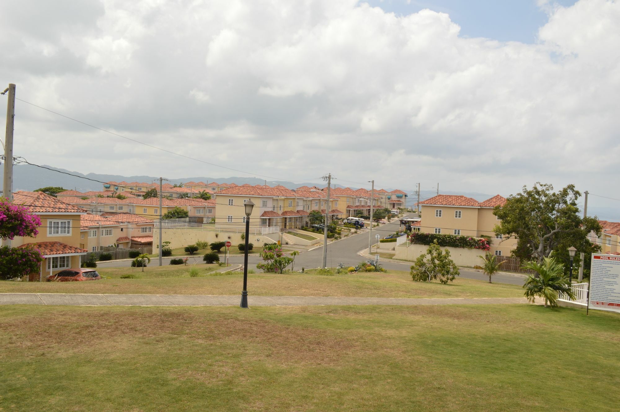 Country Club Mangowalk Townhouse Hotel 3*