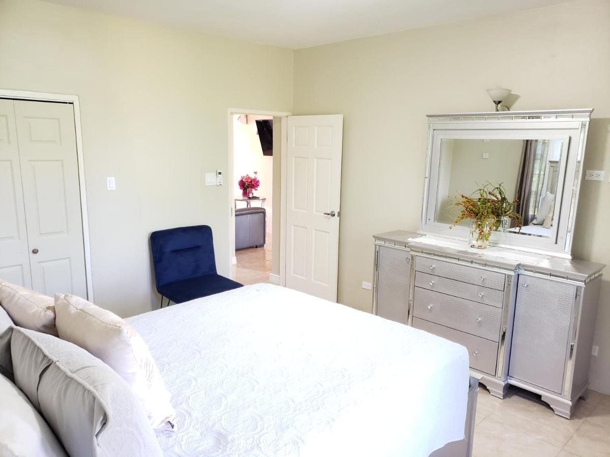 Apartment Coral Gardens *