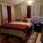 Cheerful 2Bedroom 1Bath, Wifi, Air Conditioning