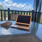 Free Airport Pickup 5 Minutes From Airport And Beach