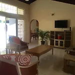 La Casa Feliz