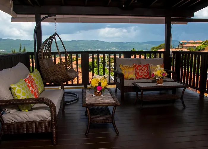 Vacation Getaway In Mango Walk Country Club