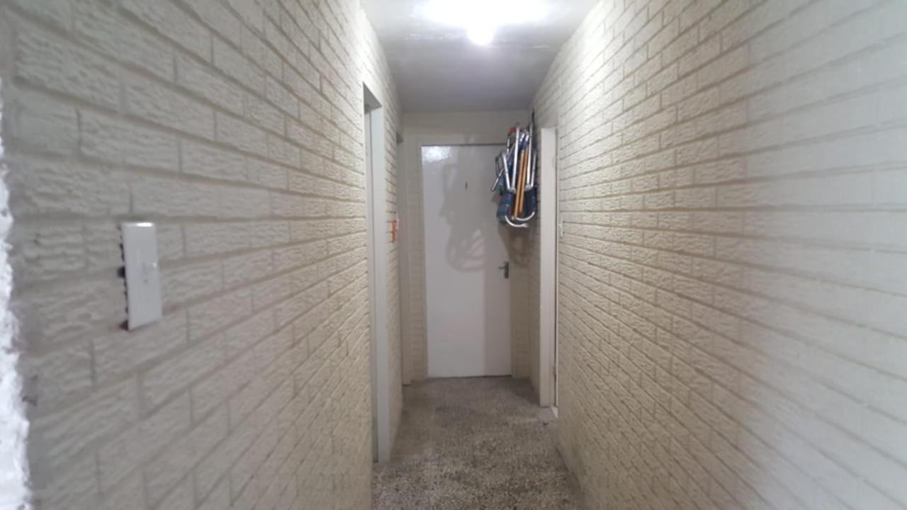 Saltaire Rose Hall 10 Mins Hike To Holiday home *