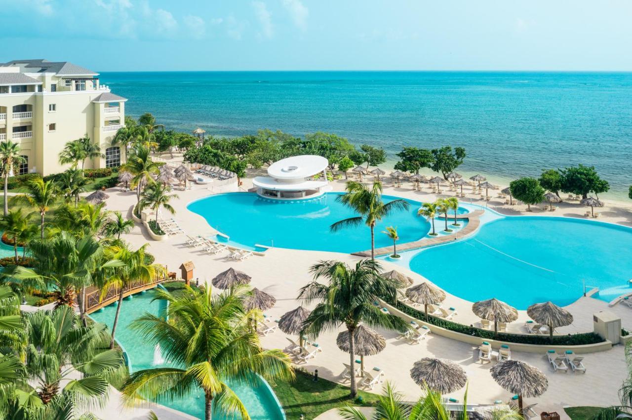 Iberostar Waves Rose Hall Resort 5*