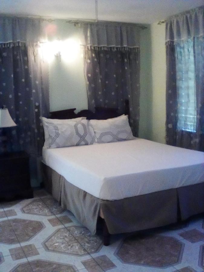 Castle Vue Bed & Breakfast