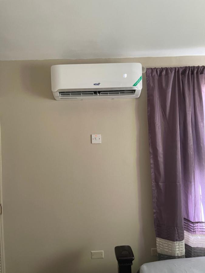 Cheerful 2bedroom 1bath, Wifi, Air Conditioning Holiday home *
