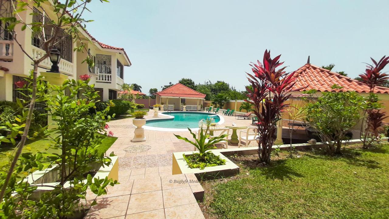 Jamaica Extended / Golf Veiw