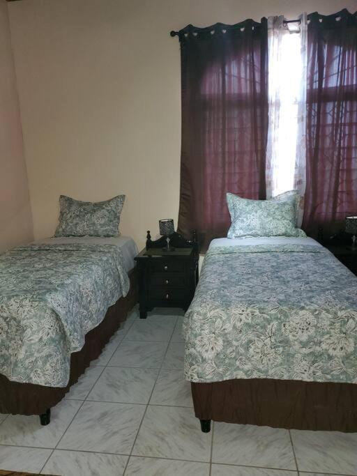 Villa Prestige At Westgate Hills-4 Bedrooms With Dry Bar