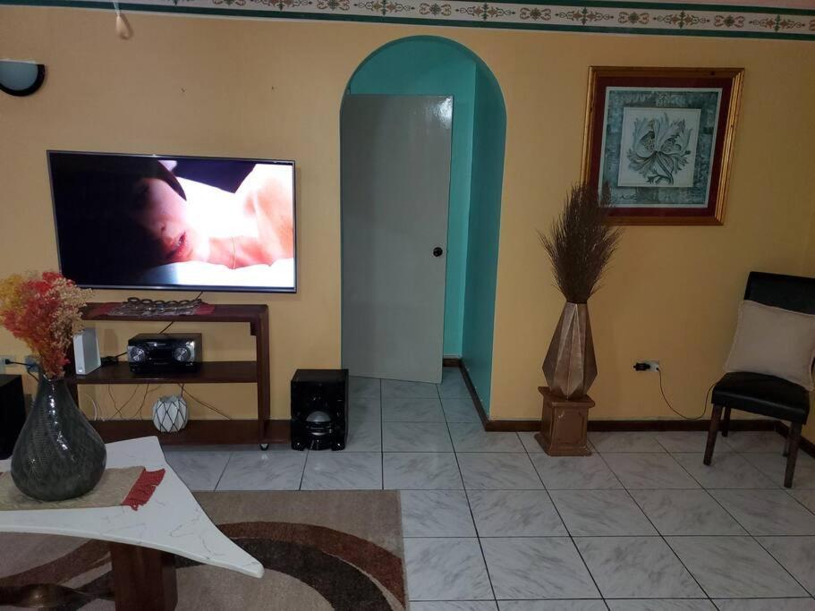 Prestige At Westgate Hills-4 Bedrooms With Dry Bar Villa Montego Bay