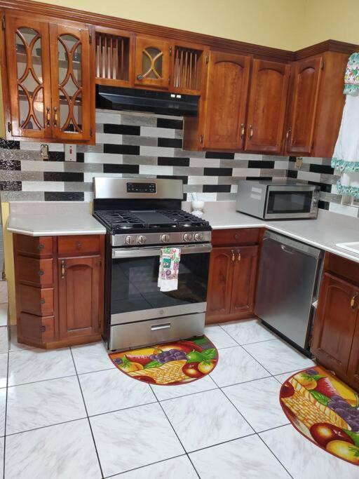 Villa Prestige At Westgate Hills-4 Bedrooms With Dry Bar *