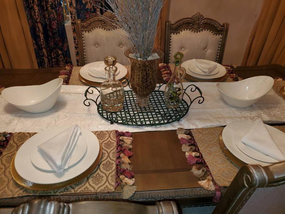 Prestige At Westgate Hills-4 Bedrooms With Dry Bar *