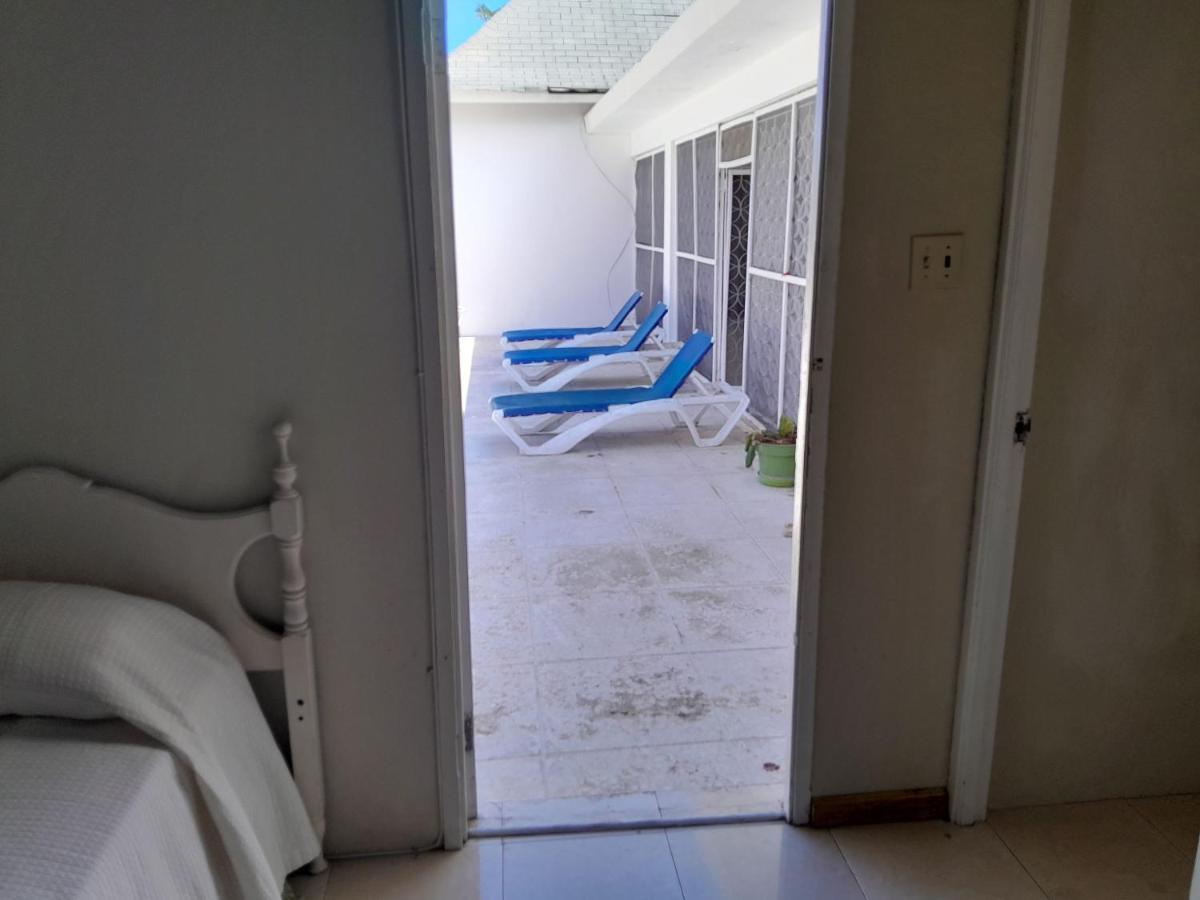 Villa Chinnor-kent Ave Montego Bay