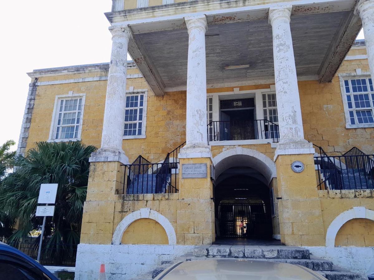 Villa Chinnor-kent Ave Montego Bay