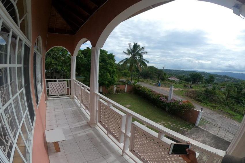 Yanceylargo Estate - Newly Renovated 7br Beautiful Two-story W Gorgeous Mountain View