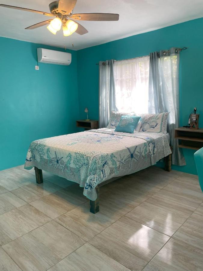 Yanceylargo Estate - Newly Renovated 7br Beautiful Two-story W Gorgeous Mountain View