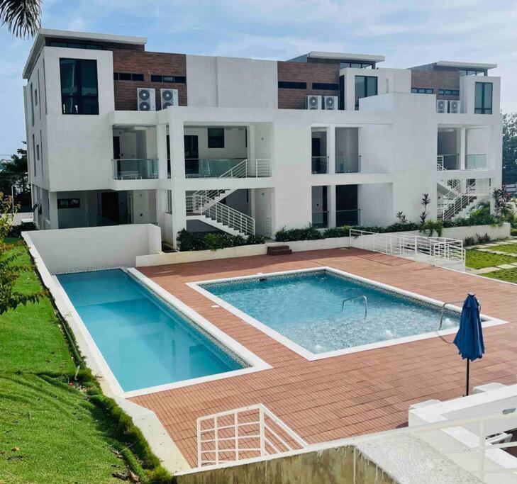 Apartment Apt 6ix - Modern And Airy @ Paradise Bay