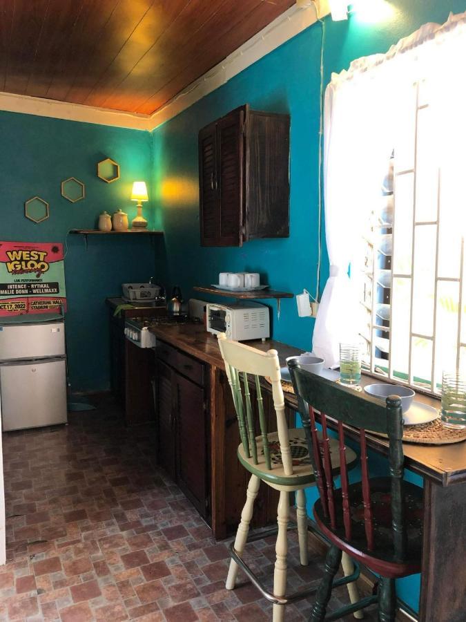 Somom Mobay Guest house Montego Bay