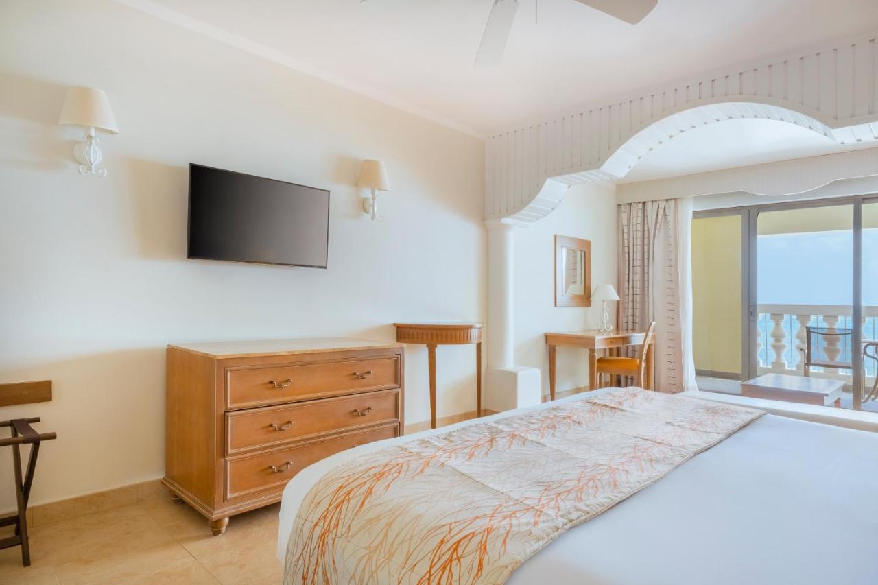Resort Iberostar Waves Rose Hall