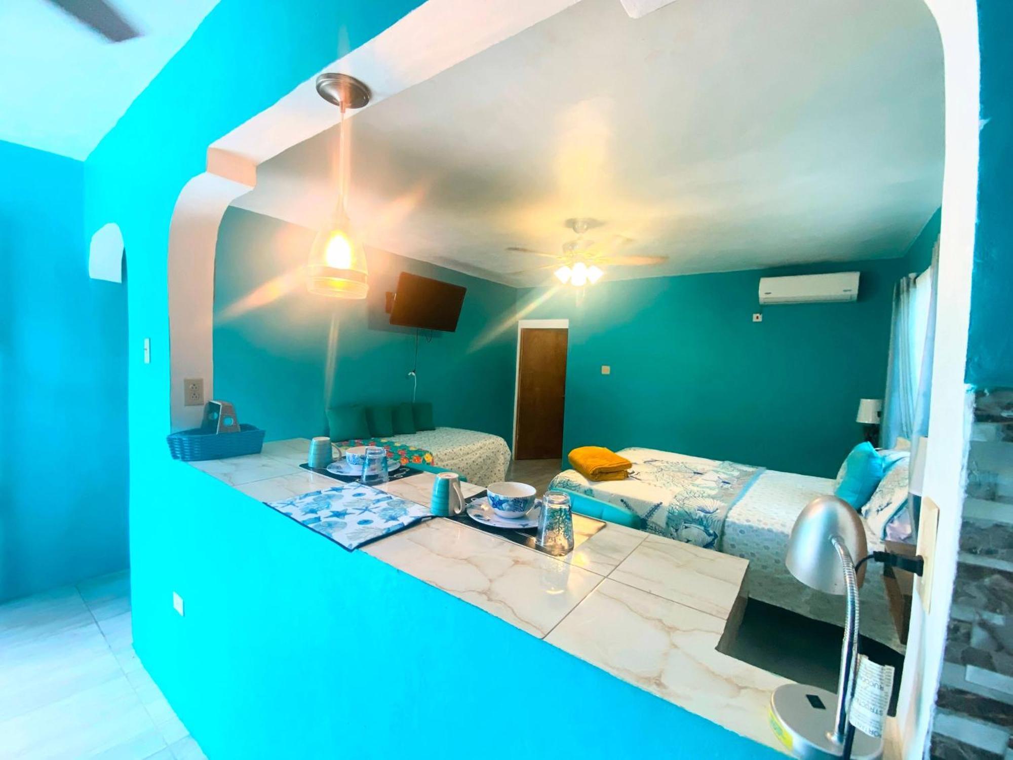 Villa Yanceylargo Estate - Newly Renovated 7br Beautiful Two-story W Gorgeous Mountain View