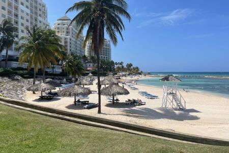 Hospitality Expert Mmc - Fun Pool Bar & Pousada Montego Bay