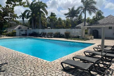 Pousada Hospitality Expert Mmc - Fun Pool Bar & *