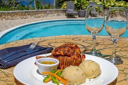 Hospitality Expert Mmc - Fun Pool Bar &