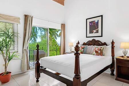 Hospitality Expert Mmc - Fun Pool Bar &