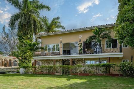 Pousada Hospitality Expert Mmc - Fun Pool Bar & *