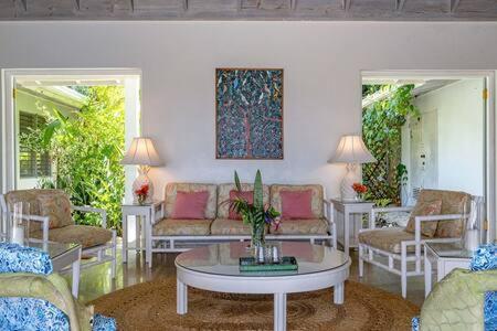 Hospitalityexpert Charming 4 Bedroom Sleeps 10 - Pool Hot Tub & Private Chef Villa *