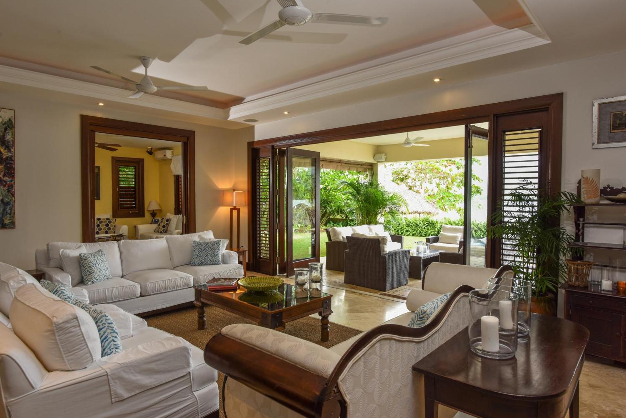 Afimi House 4br Beachfront Montego Bay