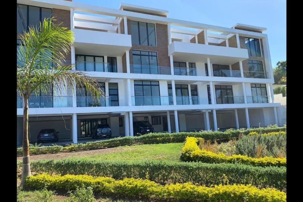 Apartment Apt 6ix - Modern And Airy @ Paradise Bay