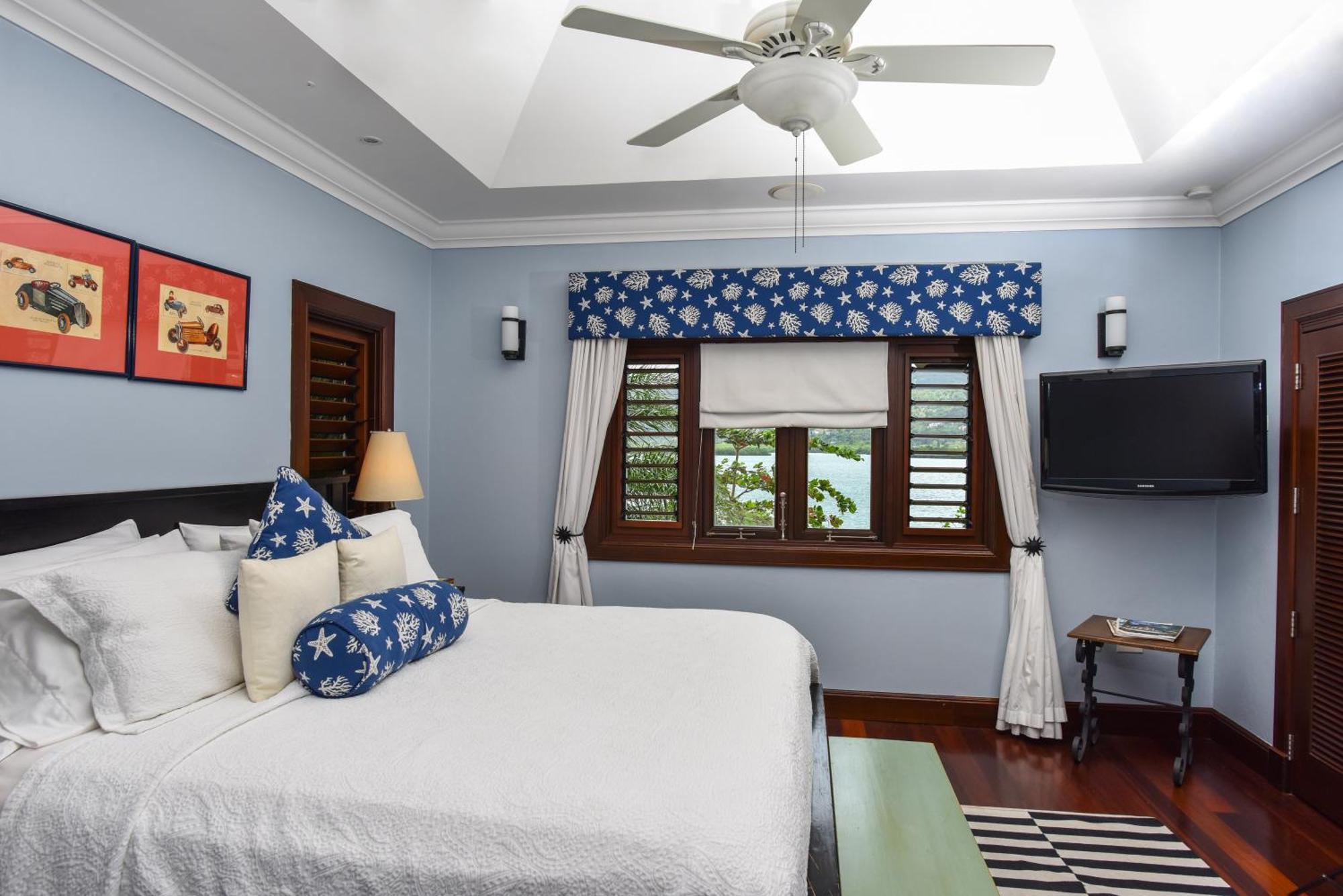 Afimi House 4br Beachfront Montego Bay
