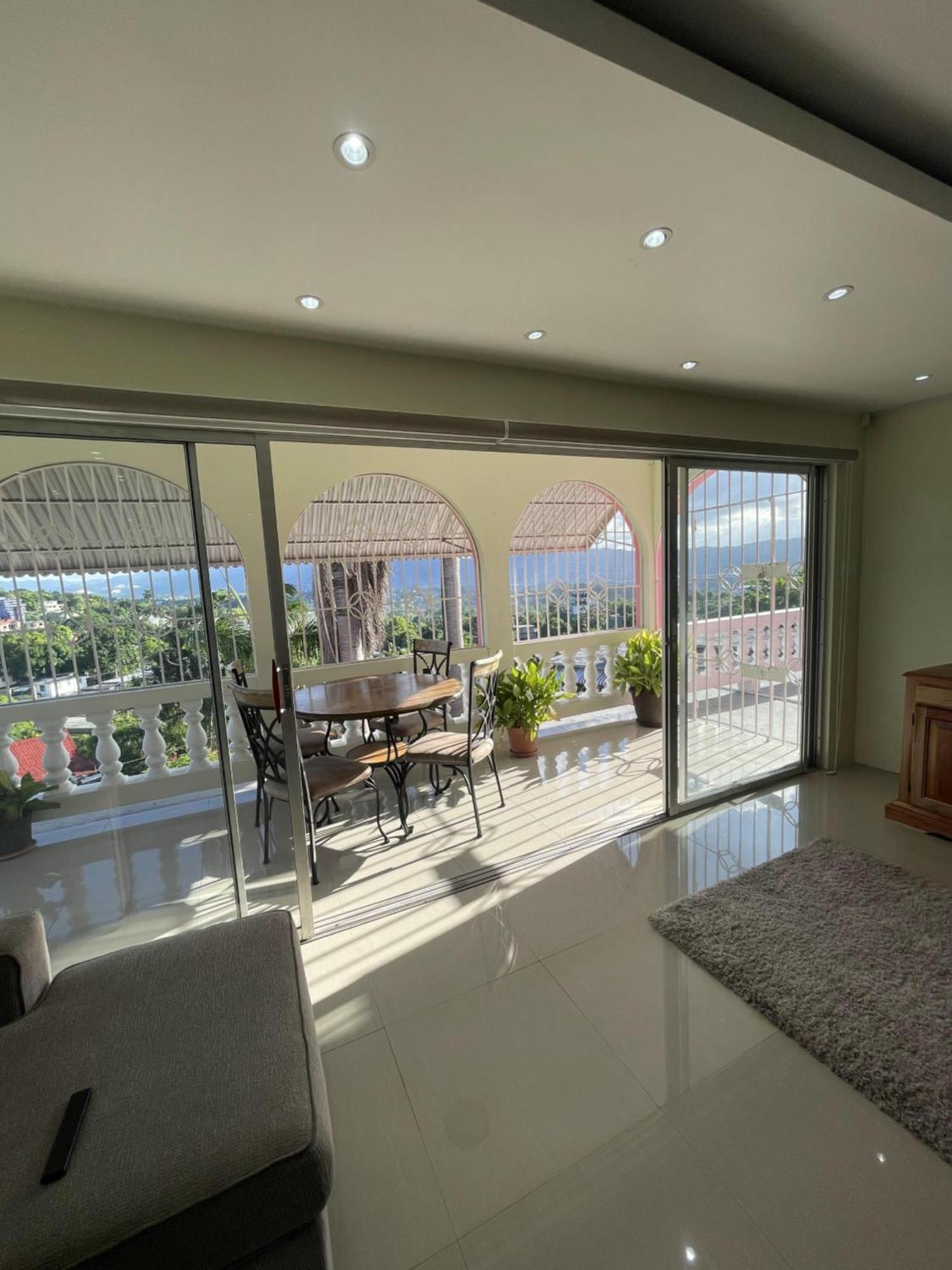 Three Palm Guest house Montego Bay