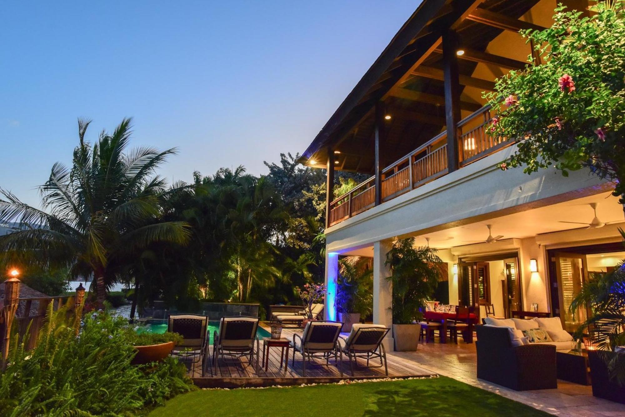 Afimi House 4br Beachfront * Montego Bay