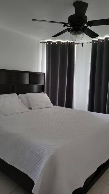 Apartment Jamrock Place *