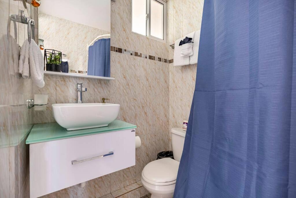 Apartment Seaside Loft With Pool, Sea Castles, Montego Bay