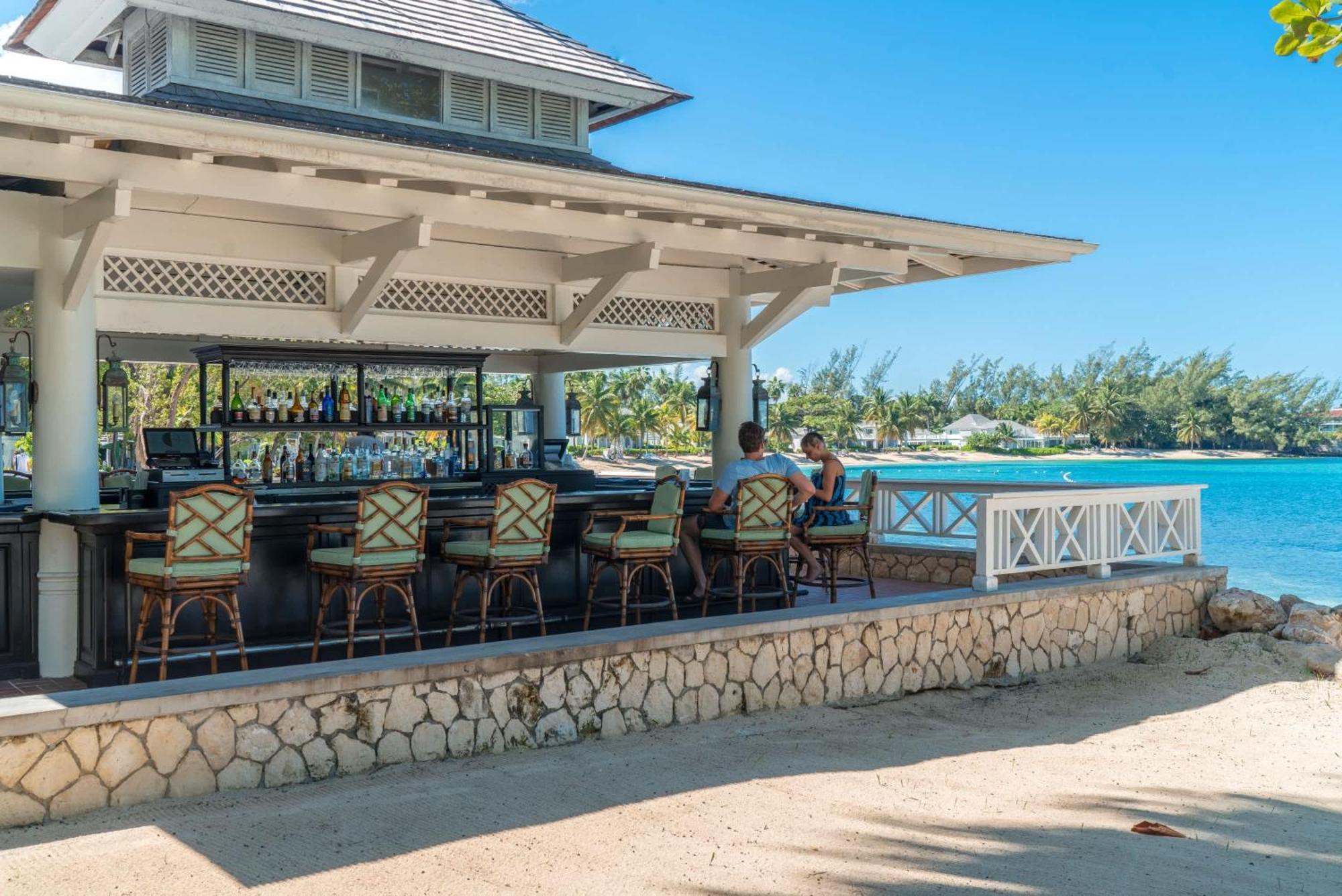 Inn Hospitality Expert Greens 2br Pool Montego Bay