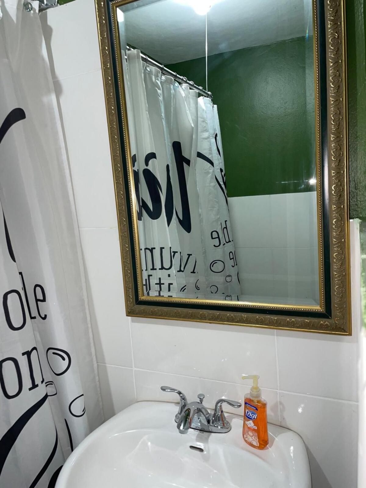 Jade Coast Getaway Near Apartment Montego Bay